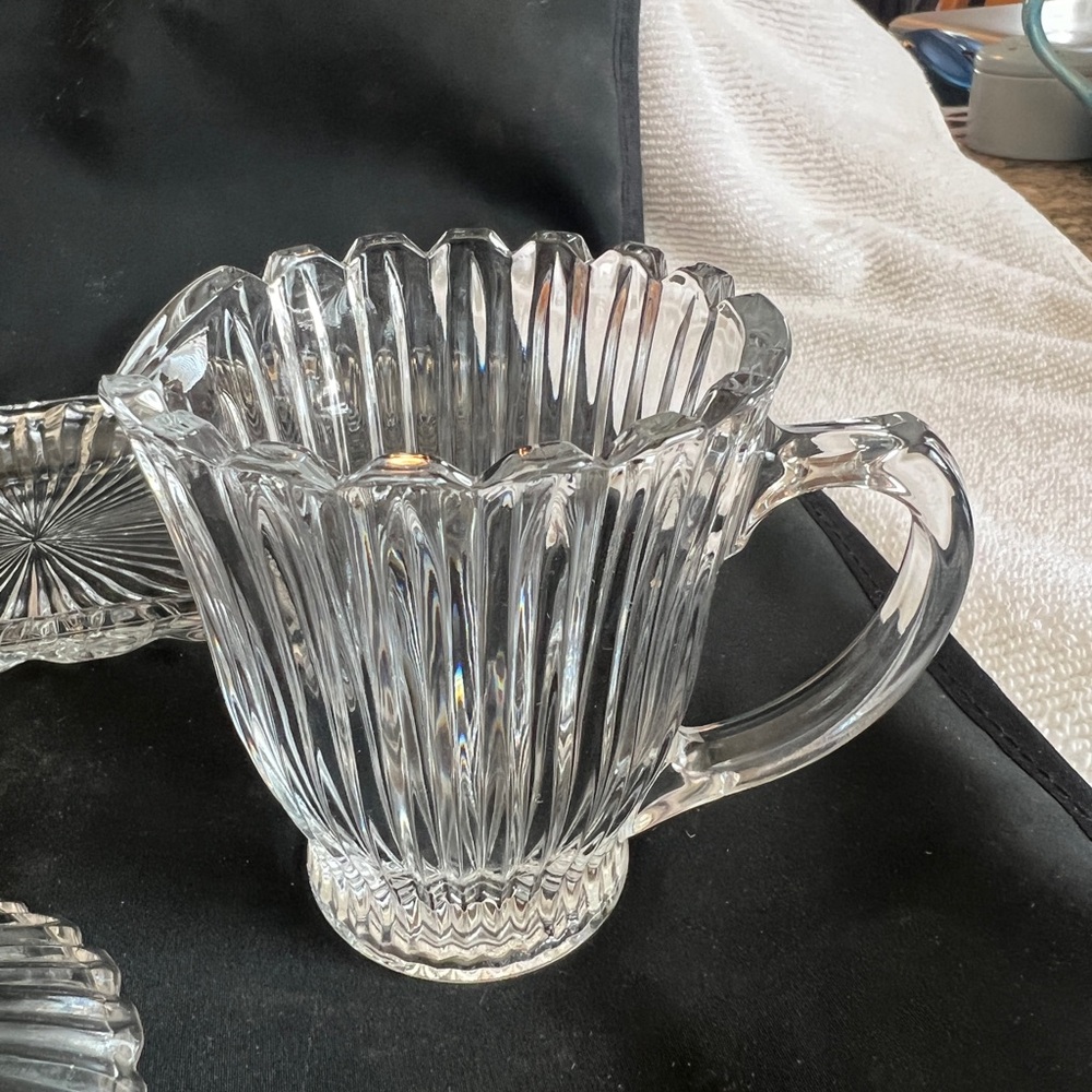 Mikasa Royal Suite Cut Crystal Covered Sugar Bowl ,Creamer , and Tray - Picture 3 of 7